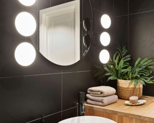 pexels-lisa-anna-901356985-19836841