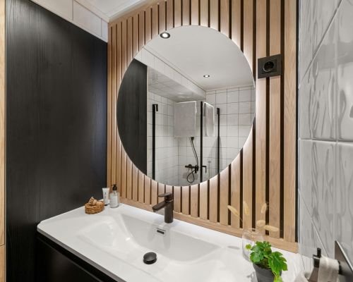 pexels-lisa-anna-901356985-19916749